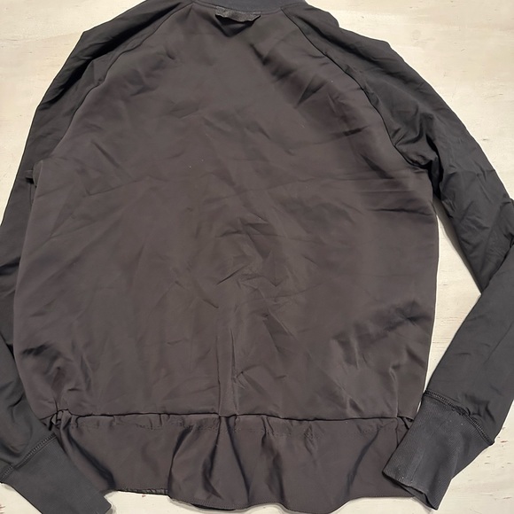 Lululemon Swept Along Jacket size 6 - Picture 5 of 6